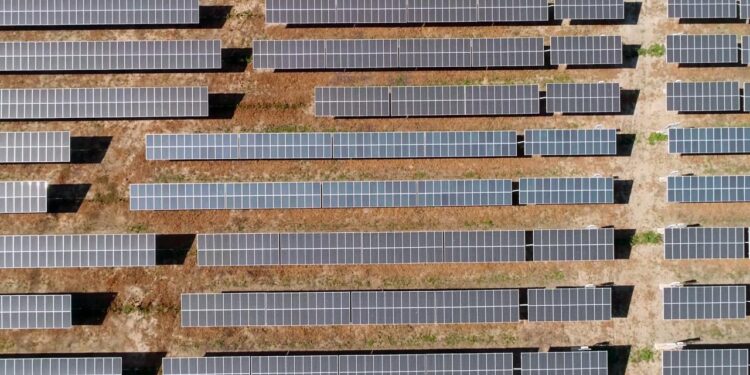 Solar Power Agreement Boosts Renewable Energy in Saudi Arabia