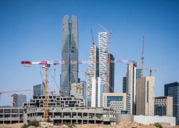 نمو قطاع الإنشاءات التجارية في السعودية 2024