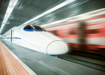 تحديث السكك الحديدية السعودية: تعزيز الابتكار واللوجستيات العالمية