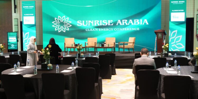 الريادة في الطاقة النظيفة في المملكة العربية السعودية: مؤتمر صن رايز أرابيا 2026