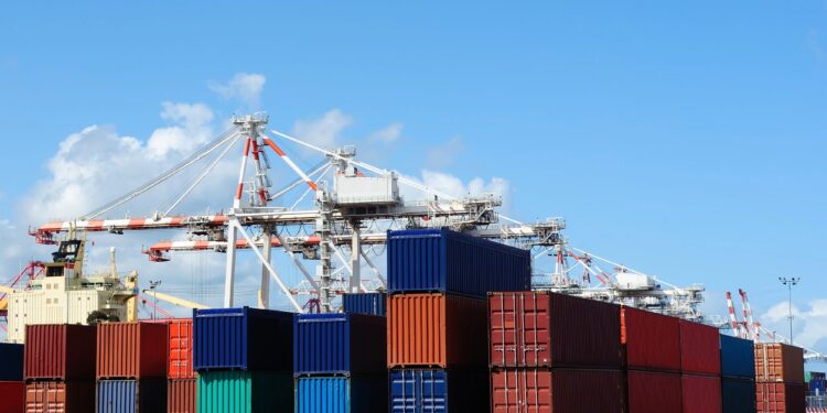 توسّع الخدمات اللوجستية السعودية في ميناء ينبع التجاري